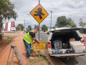 Tambo Teddies Crossing Sign