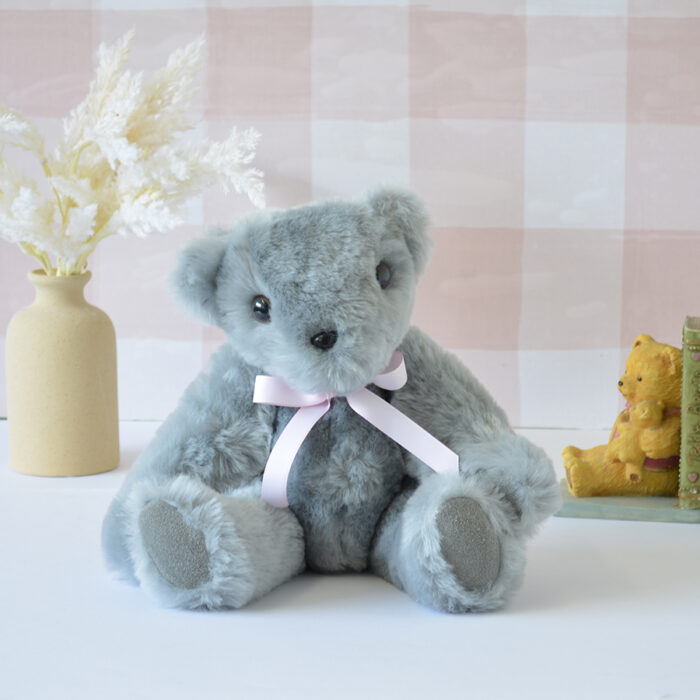 Tambo Teddies Dusty jointed teddy bear in silverfox woollen sheepskin